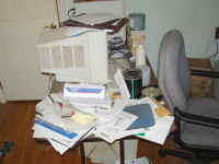 credenza.jpg (53267 bytes)